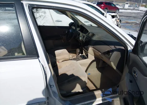 2003 Mazda Protege Dx/Es/Lx z USA, uszkodzony, nr VIN JM1BJ225731202133